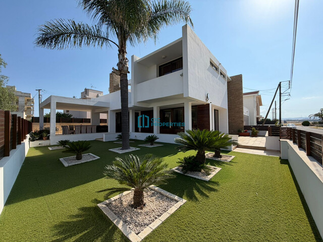 detachedHouse-6a6c65f425f8a.jpg