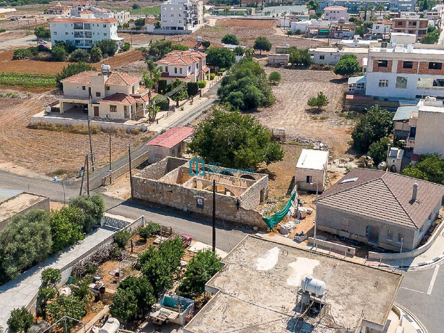 Incompleted House in Deryneia Area - Sitting on a Big Plot of 770m2 – photo 5