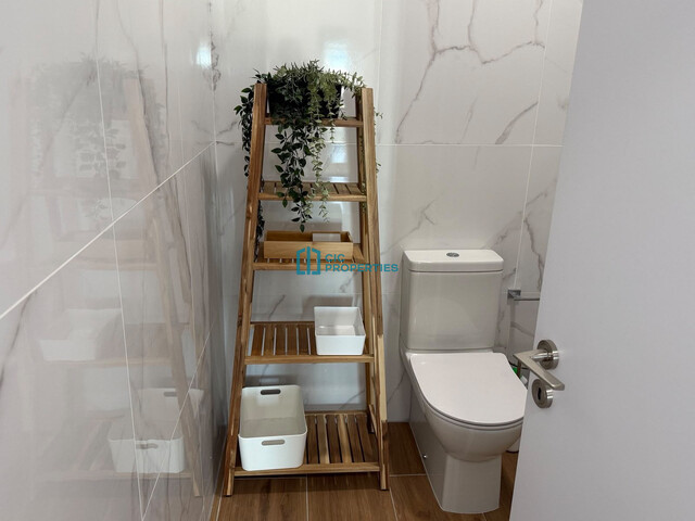 Fully Furnished 2 Bedroom Apartment in Aradippou Area - Behind Lidl Supermarket – photo 9