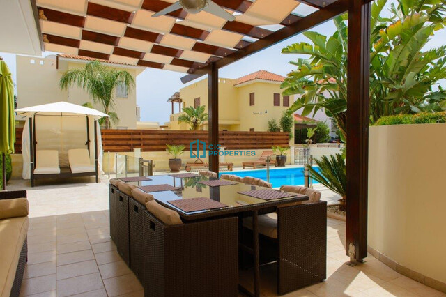 Second Line From The Beach - Fully Furnished Four Bedroom Villa with Private Pool on Dhekelia Road - Pyla Touristic Area – photo 11