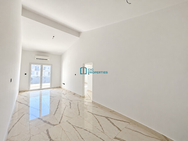 Modern 2-Bed Maisonette in Oroklini with Mountain Views – photo 1