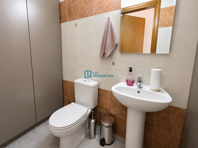 Recently Renovated - Three Bedroom + 1 Office  Detached House in Oroklini With Private Pool And Landscaping Garden Area – photo 30