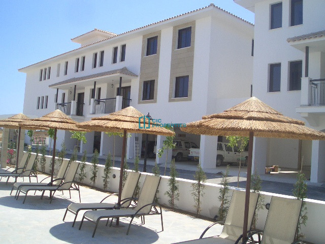 Two Bedroom - Two Story - Apartment in Peaceful Tersefanou with Communal Pool – photo 7