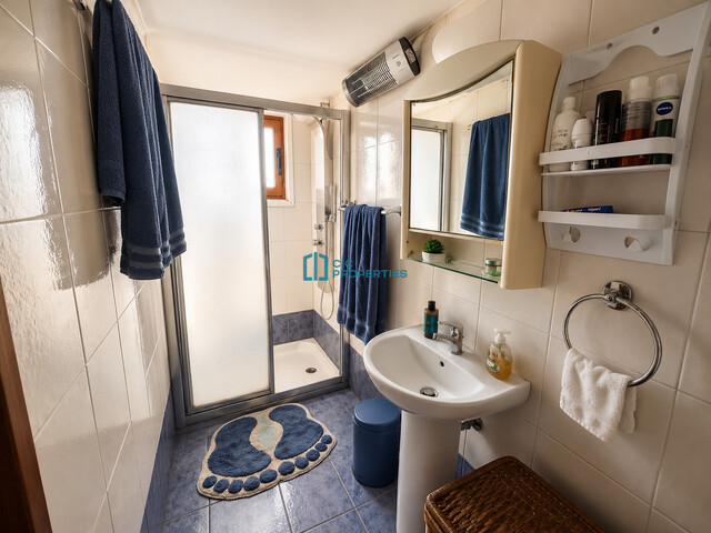 detachedHouse-6a59d767a3bd3.jpg