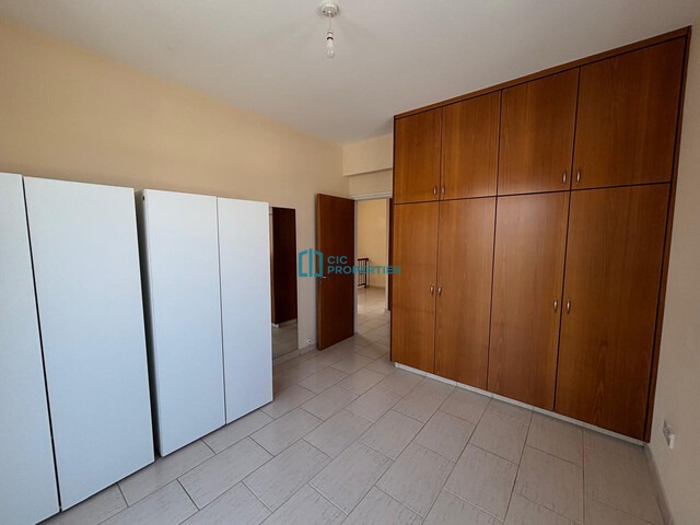 detachedHouse-6a8d50556529a.jpg