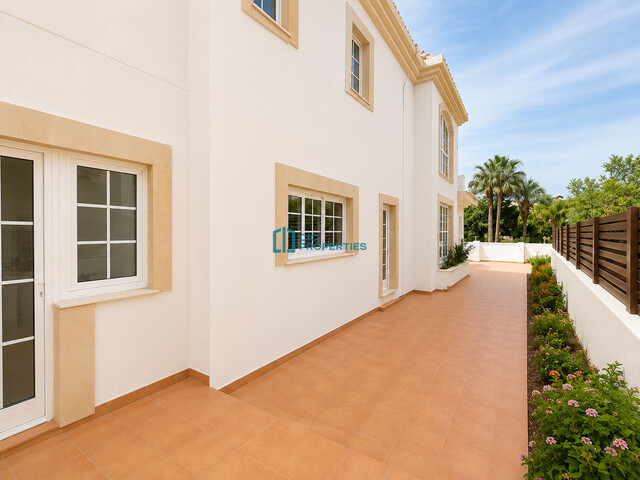 detachedHouse-6a1419216d7da.jpg