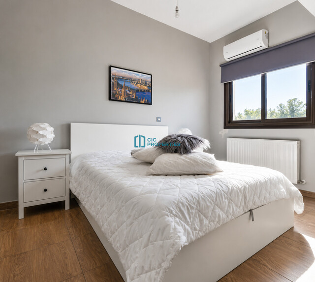Spacious Mosfiloti 4 Bedroom Home with Private Overflow Pool Sitting On a Large Plot – photo 17