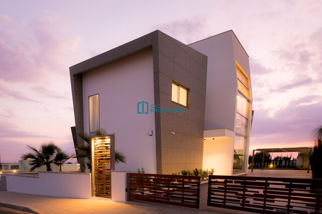 Luxury 3 Bedroom & 5 Bathrooms  Villa in Ayia Thekla of Famagusta Area  with Private Pool Sitting on a Big Plot – photo 33