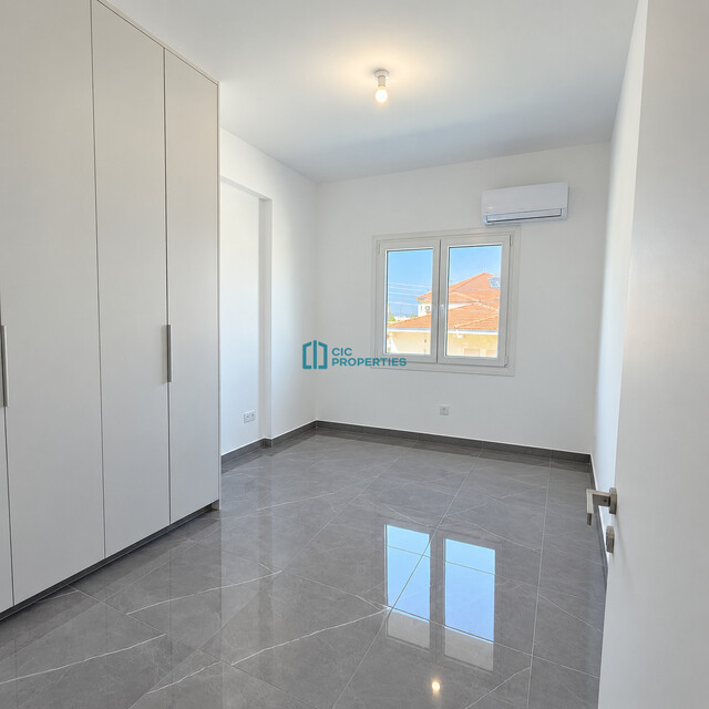 Fully Renovated Three Bedroom Apartment in Aradippou Area with Easy Access to Highway – photo 6