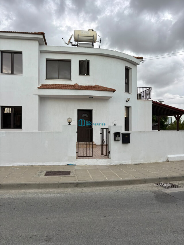 For Rent  3 Bedroom Semi Detached Unfurnished House in Aradippou Area - Just 6 Minutes from Lidl Supermarket – photo 1