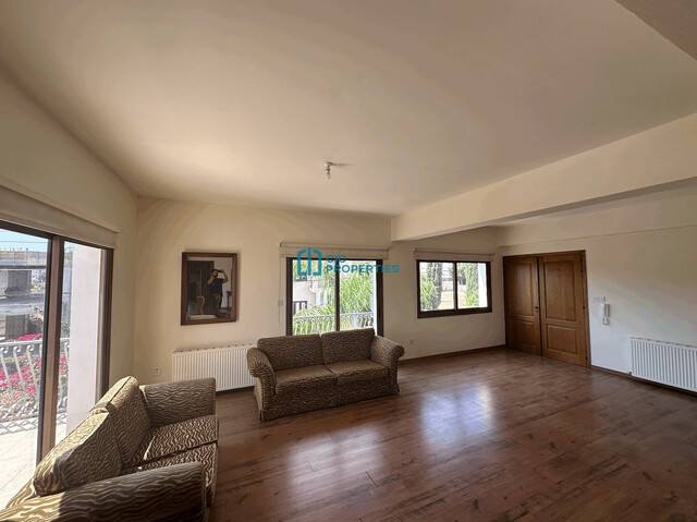 Upper Floor - Spacious 3 Bedroom Apartment in Aradippou Area - Partially Furnished For Rent – photo 3