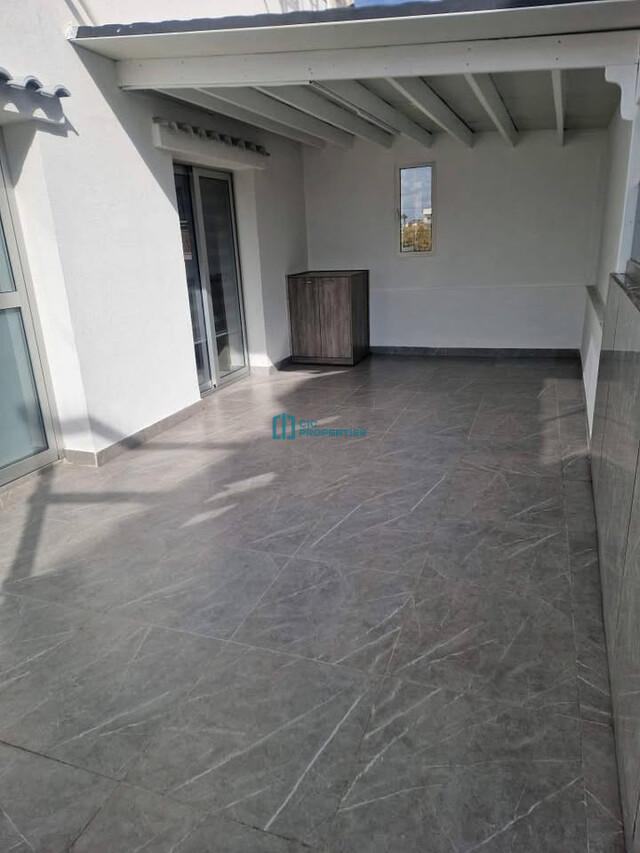 detachedHouse-6a04177768441.jpg