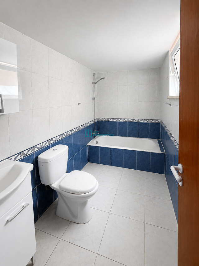 Bright 2 Bedroom Apartment in Quiet  Drosia Area of Larnaka – photo 8