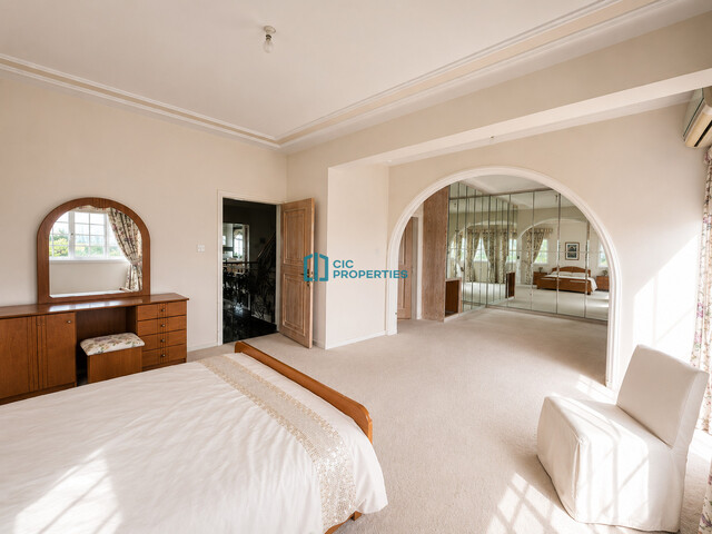 detachedHouse-6a141e9184227.jpg