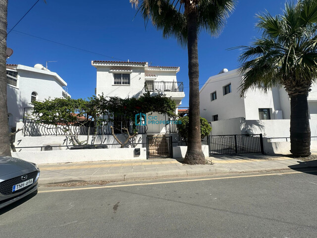 detachedHouse-6a228f738d2ef.jpg