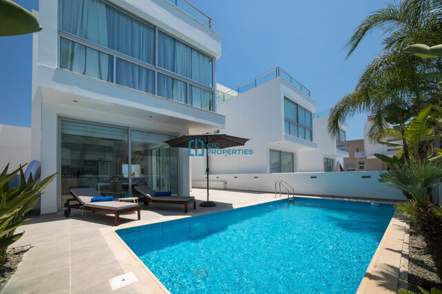 Walking Distance To The Beach -  2 Bedroom Villa with Private Pool & Photovoltaic Panels on Dhekelia Road - Pyla Touristic Area – photo 1