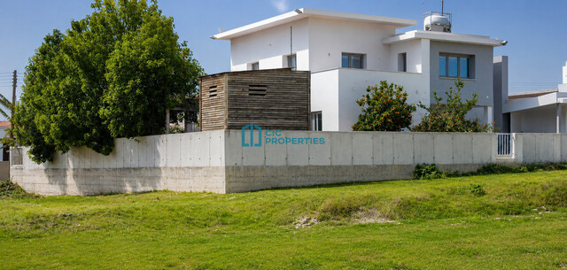 3 Bedroom Villa with 1000m2 Plot in Avdellero Area of Larnaca – photo 10