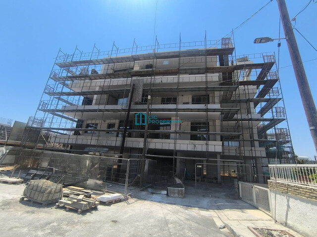 2 Bedroom Top Floor Apartment with Roof Garden for Sale near Radisson Blu – photo 1