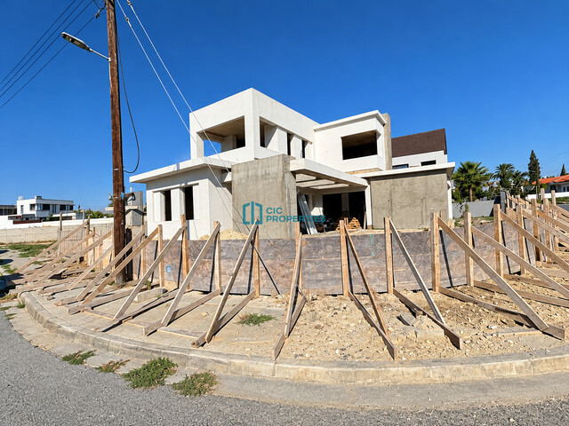 3 Bedroom With En- Suite Bathrooms Villa with Private Pool & Beautifully Landscaped Outdoor Spaces on Dhekelia Road - Pyla  Touristic Area – photo 3