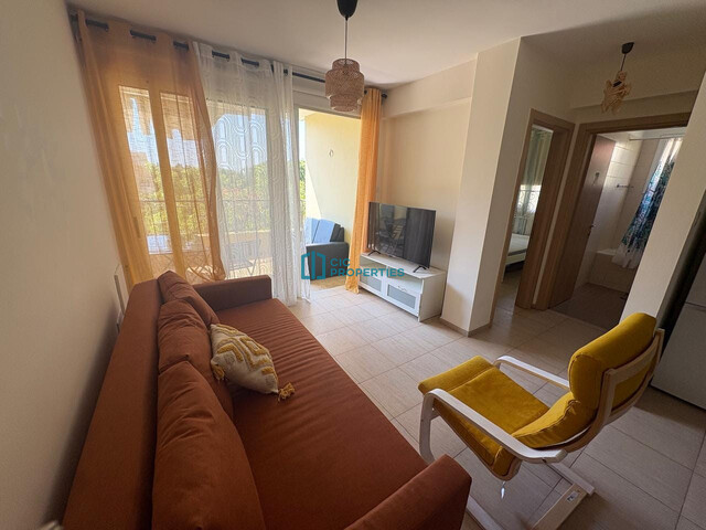 Fully Furnished 1 Bedroom Apartment in Oroklini Area with Communal Pool – photo 2