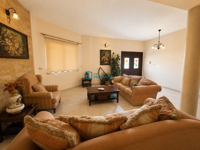 detachedHouse-6a59d76781149.jpg