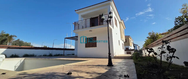 Detached Five Bedroom Home for Sale on Dhekelia Road - Pyla Touristic Area – photo 14