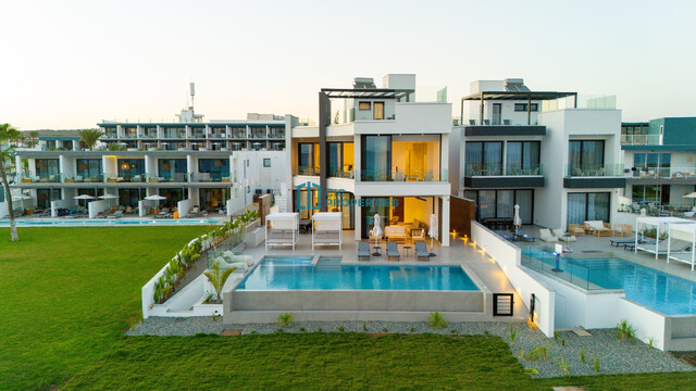 Brand New 4 Bedroom Seafront Villa in Ayia Napa with Luxury Private Swimming Pool & Roof Garden – photo 41