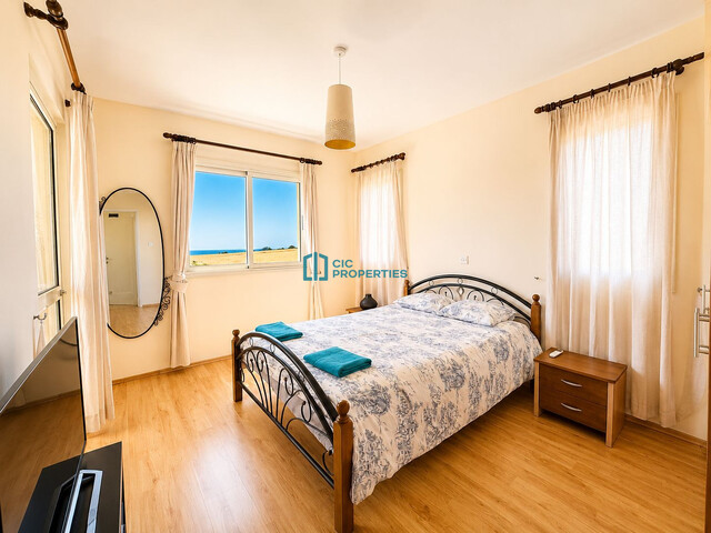 complexLiving-6a0d685bc708a.jpg