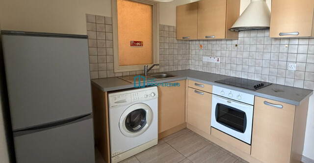 1 Bedroom Apartment in Quiet Oroklini Area in Complex with Communal Pool – photo 4