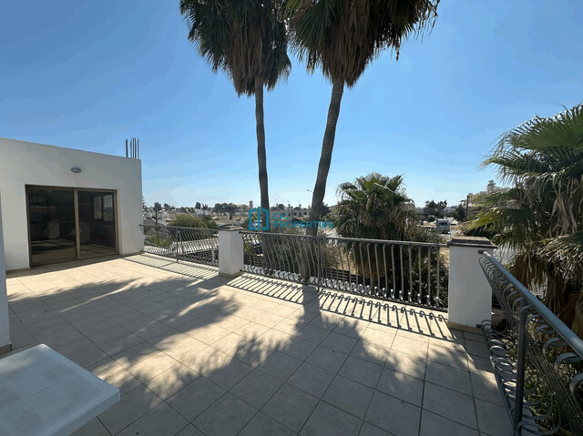 Upper Floor - Spacious 3 Bedroom Apartment in Aradippou Area - Partially Furnished For Rent – photo 21