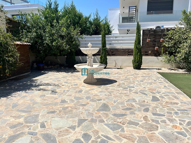 Spacious 4-Bedroom Dhekelia Road Villa with Large Plot – photo 22
