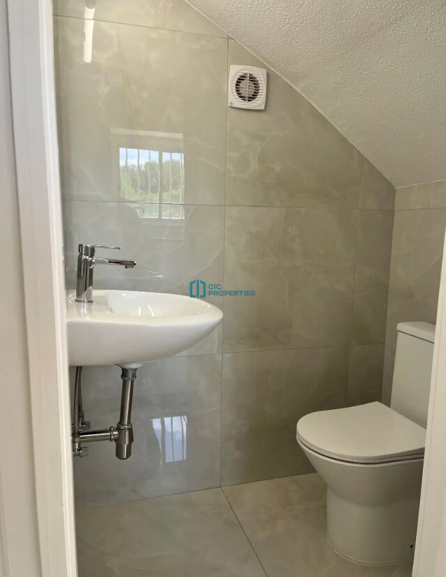 detachedHouse-6a1594aa1faa9.jpg