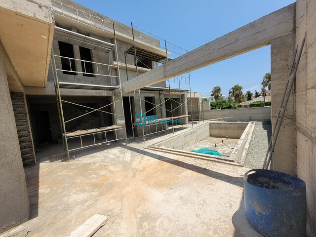 complexLiving-6a8854d47a64b.jpg