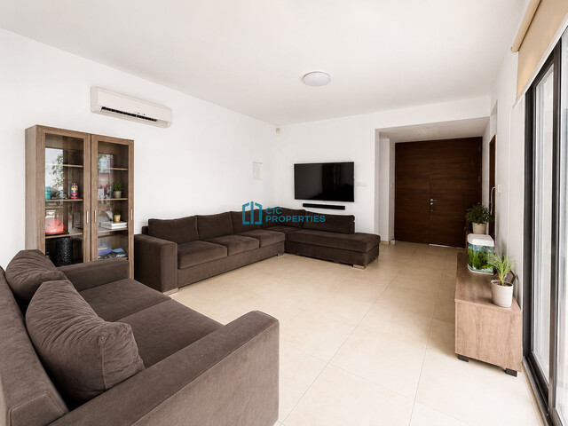 complexLiving-6a8853baab407.jpg