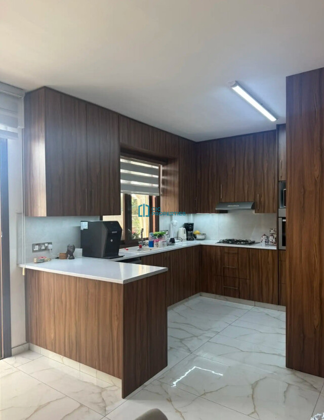 complexLiving-6a6716ca1e415.jpg