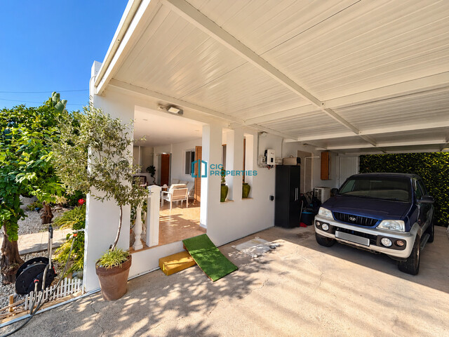 Contemporary -  3 + 1  Bedroom & 2 Bathrooms Detached House with Photovoltaic Panels  in A Quiet Complex of Mazotos -  Walking Distance To The Beach – photo 21