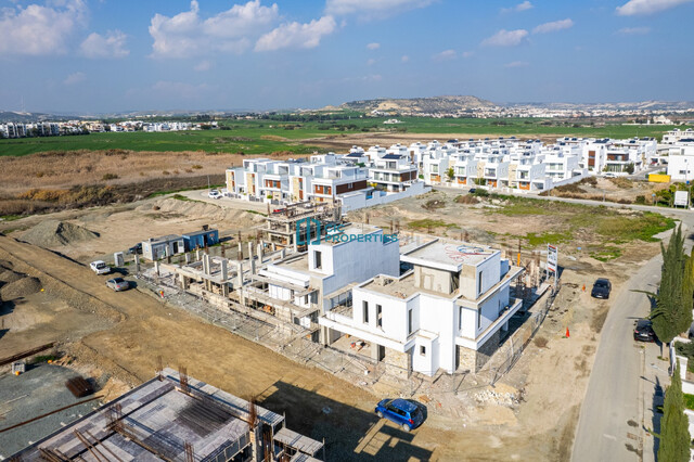 complexLiving-6a55f87c21f1a.jpg