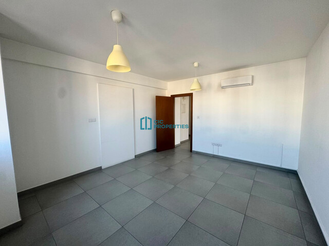 Spacious 114 m2 Office with 4 Spacious Rooms and Reception Area by Metropolis Mall, Larnaca – photo 9