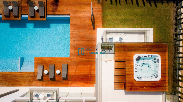 Luxury 4 Bedroom Ayia Thekla Villa with Private Pool & Roof Garden - Walking Distance To The Beach – photo 38