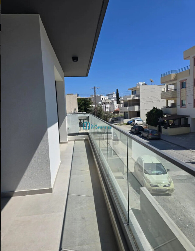 Modern 2 Bedroom Apartment in Lively Port Area – photo 10