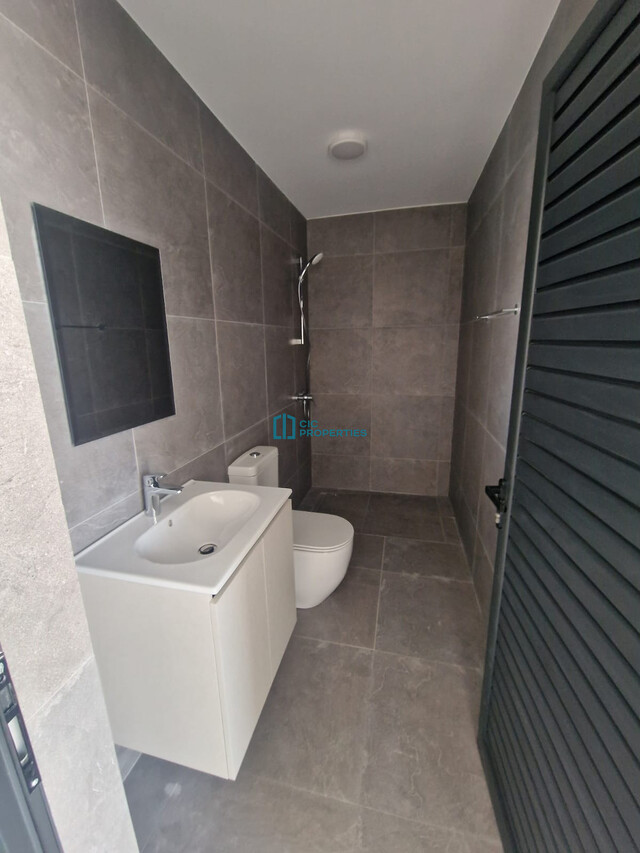 Modern Penthouse Apartment in Vibrant Kamares Area – photo 23