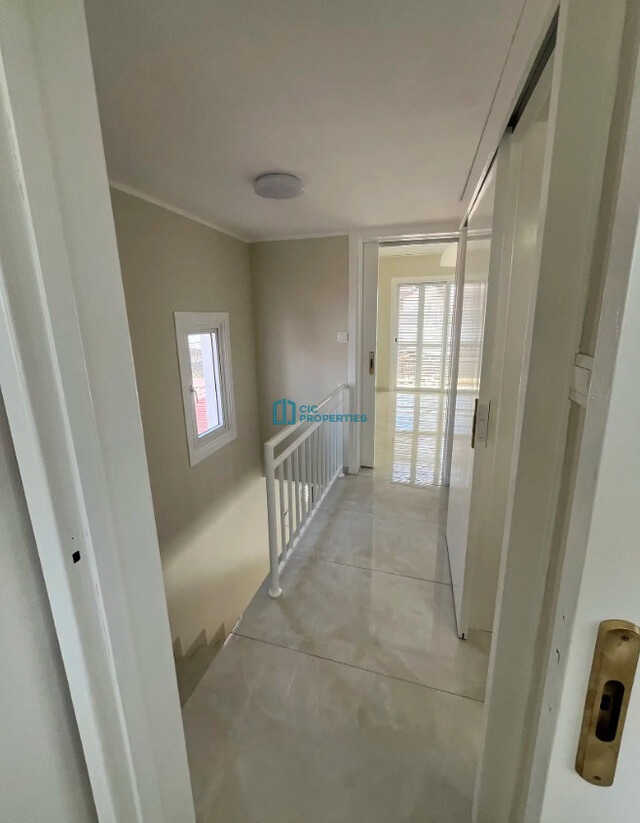 detachedHouse-6a1594aa2436c.jpg