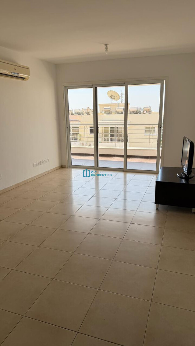 Unfurnished 2 Bedroom Penthouse Apartment in Oroklini Area of Larnaka – photo 2