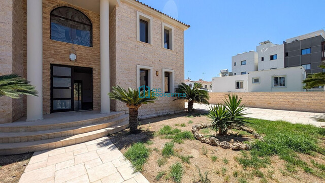 Four-Bedroom mansion in Livadia, Larnaca – photo 7