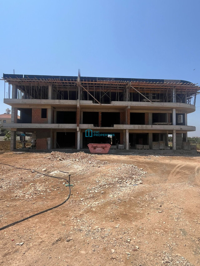 Modern Sotira 3 Bedroom Apartment with Communal Pool and Gym – photo 11