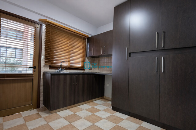 For Rent - Spacious Five Bedroom Mansion with Big Plot and Private Pool in Prestigious Oroklini Area of Larnaca – photo 10