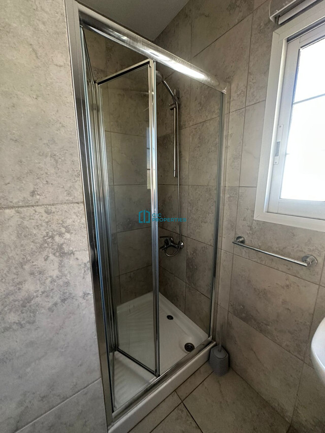 detachedHouse-6a228f735b826.jpg