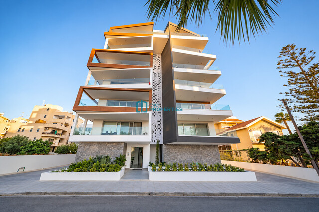 Fully Equipped -  2 Bedroom & 3 Bathroom Partially Sea View Apartment in Makenzy Area - Larnaca – photo 22