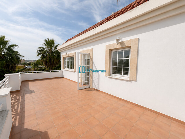 detachedHouse-6a143035efc1a.jpg