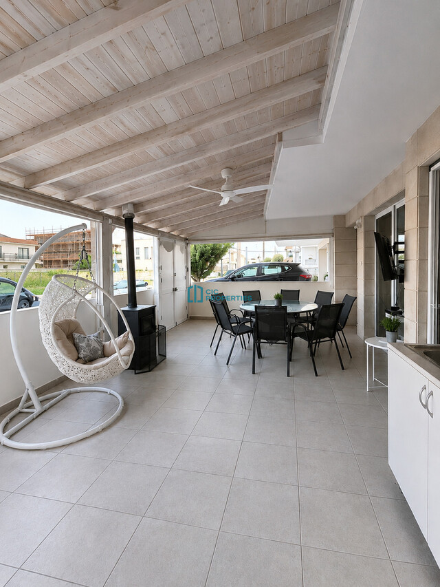 apartment-6a6749368c966.jpg